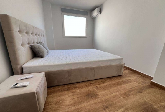 Reventa - Apartamento / piso - Torrevieja - Playa del Cura