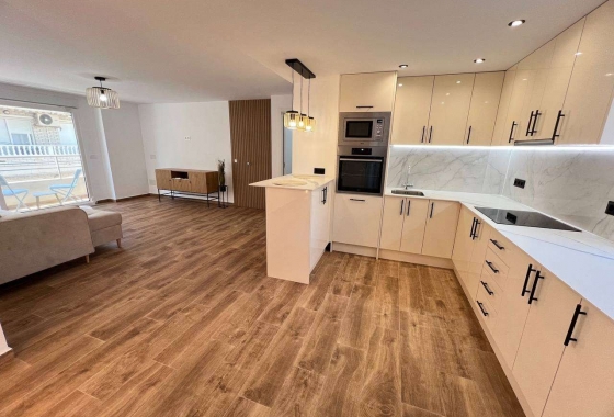 Reventa - Apartamento / piso - Torrevieja - Playa del Cura