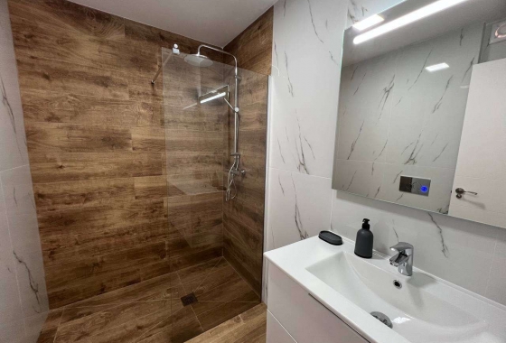 Reventa - Apartamento / piso - Torrevieja - Playa del Cura