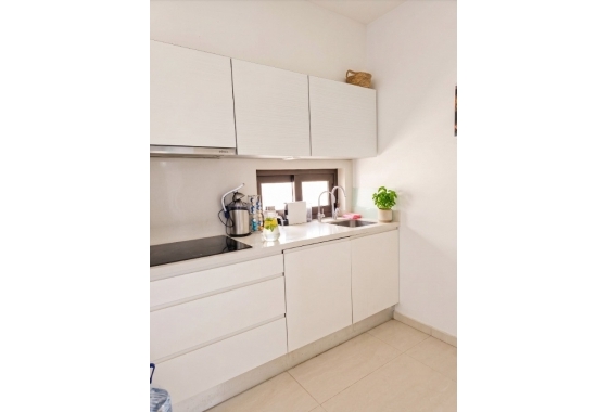 Reventa - Apartamento / piso - Guardamar del Segura