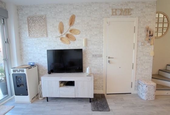 Resale - Villa - Daya Nueva