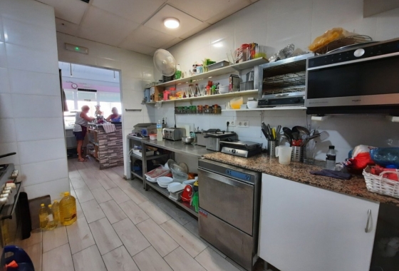 Resale - Commercial - Villamartin