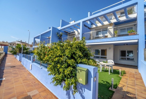 Resale - Bungalow - Orihuela Costa - Campoamor