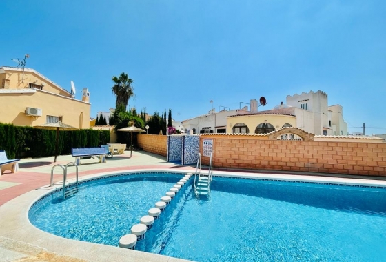 Resale - Villa - Orihuela Costa - Playa Flamenca Norte