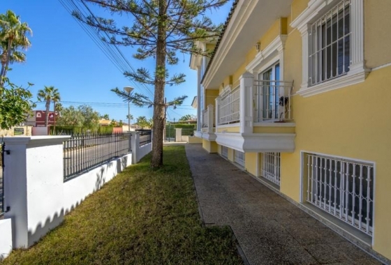 Reventa - Villa - Torrevieja