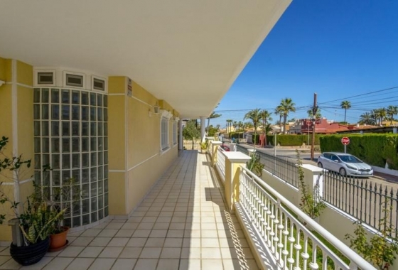 Reventa - Villa - Torrevieja