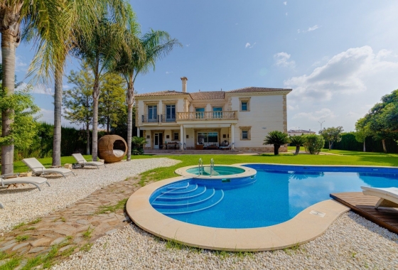 Resale - Villa - Orihuela Costa - Orihuela