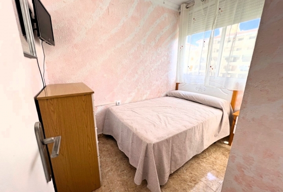 Resale - Apartment / flat - La Mata