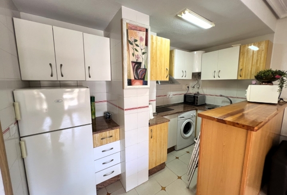 Resale - Apartment / flat - La Mata