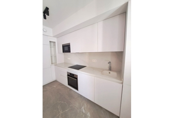 Resale - Apartment / flat - Torrevieja - Torrevieja - Playa de los Locos