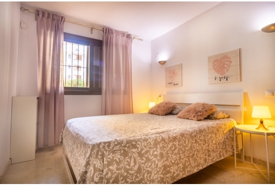 Resale - Apartment / flat - Torrevieja - Punta prima