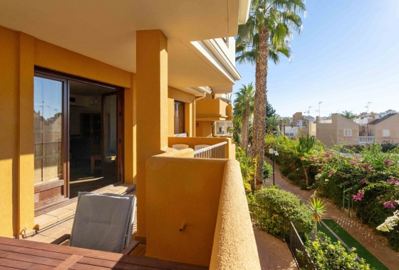 Resale - Apartment / flat - Torrevieja - Punta prima