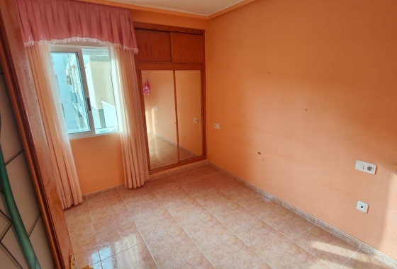 Resale - Apartment / flat - Torrevieja - Centro