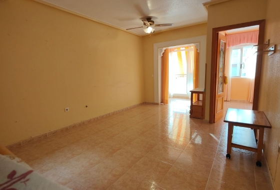 Resale - Apartment / flat - Torrevieja - Centro