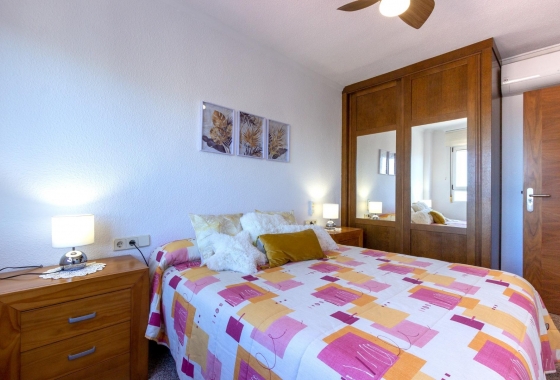 Resale - Apartment / flat - La Mata