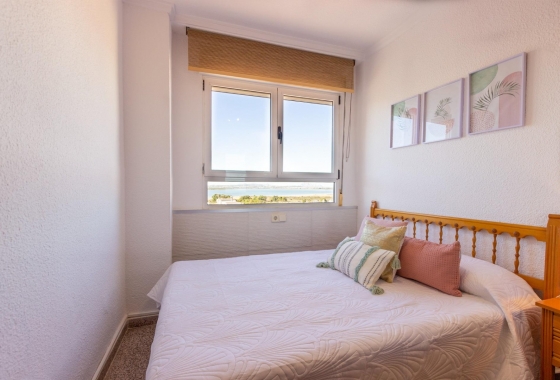 Resale - Apartment / flat - La Mata