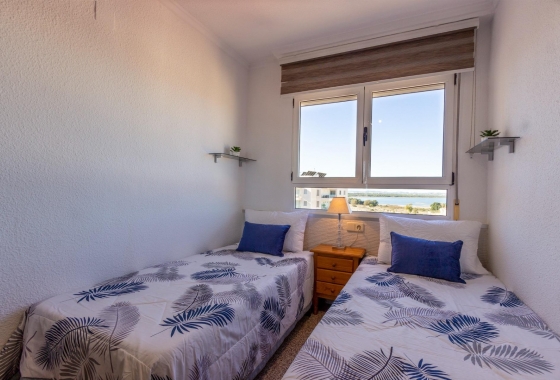 Resale - Apartment / flat - La Mata