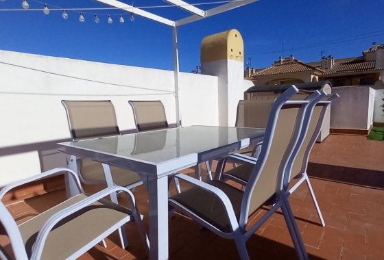 Resale - Townhouse - Torrevieja -  Urbanization