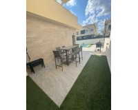 Reventa - Villa - Los Montesinos - La Herrada